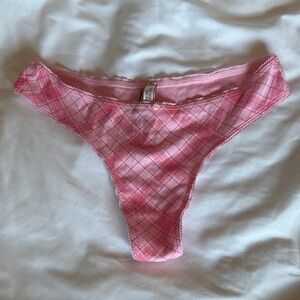 Victoria Secret Pink Plaid Lace scallop Trim Thong